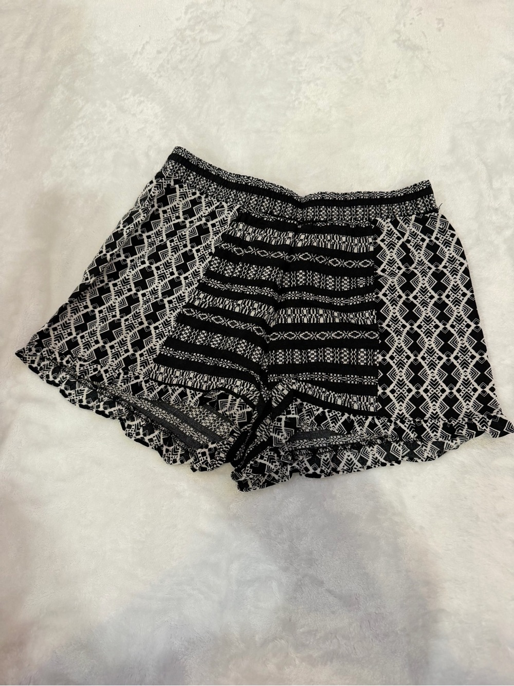 Comfortable Patterned Shorts Bundle (3-Pack) - Picture 2 of 7